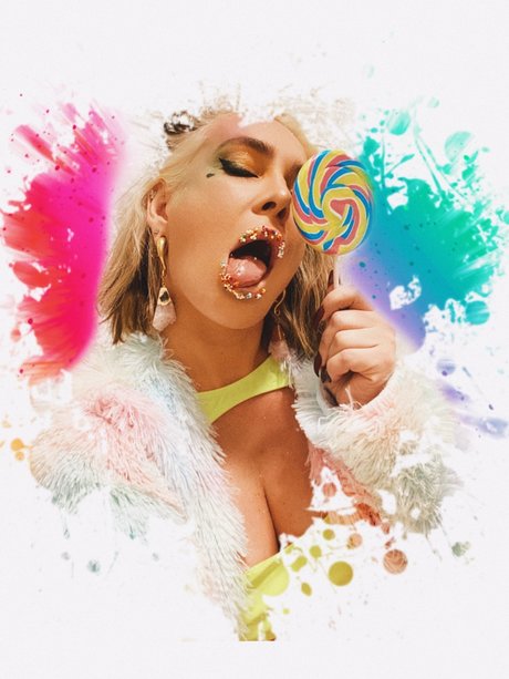 Olya Meow ポルノスター 裸 写真