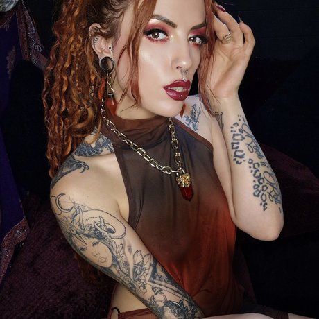 Pixie Vicious 独占モデル 写真