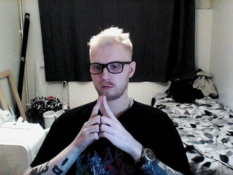 eme HDポルノスター 画像