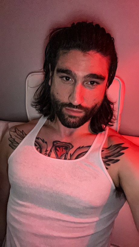 DMV オンリーファン エロチック 写真