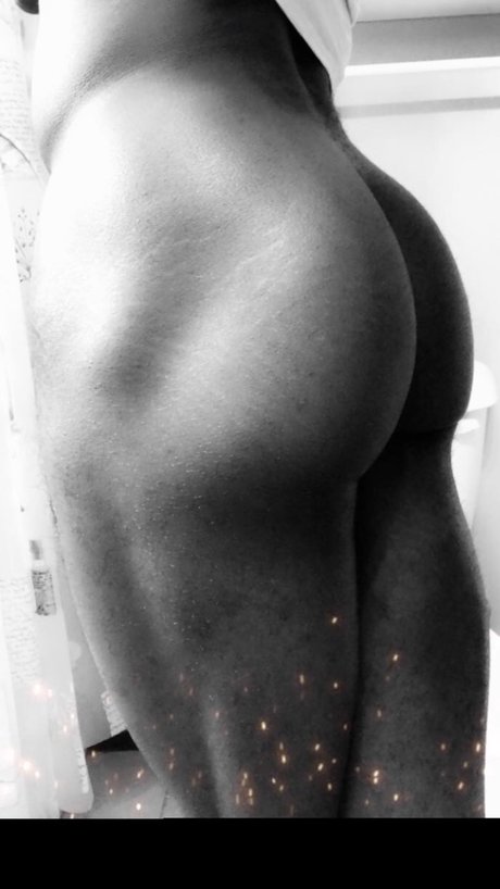 Riley Cash ポルノスター 写真