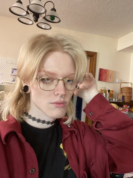 Olympia Bong 素敵なポルノスター 画像