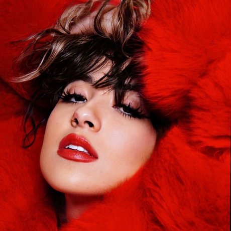 Make it Rain ホットなモデル 写真