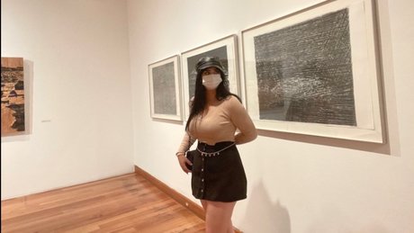 Zazu スター 裸 写真