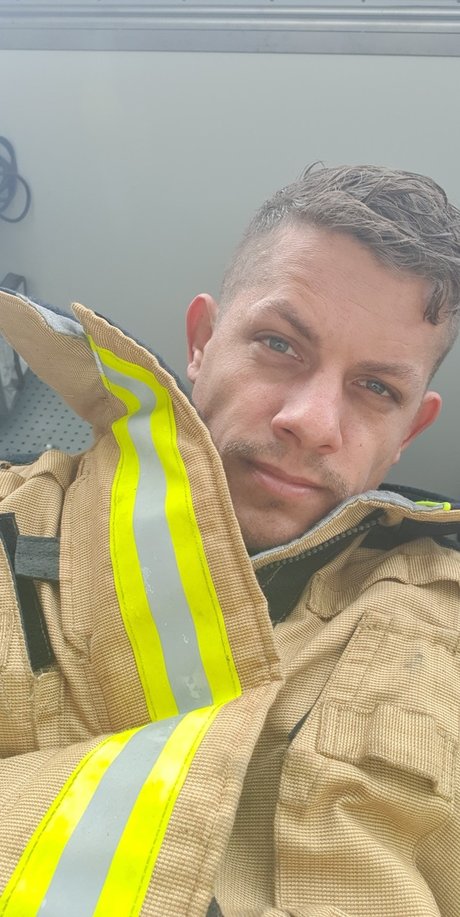 Roy Kevin Lynch ポルノスター ギャラリー