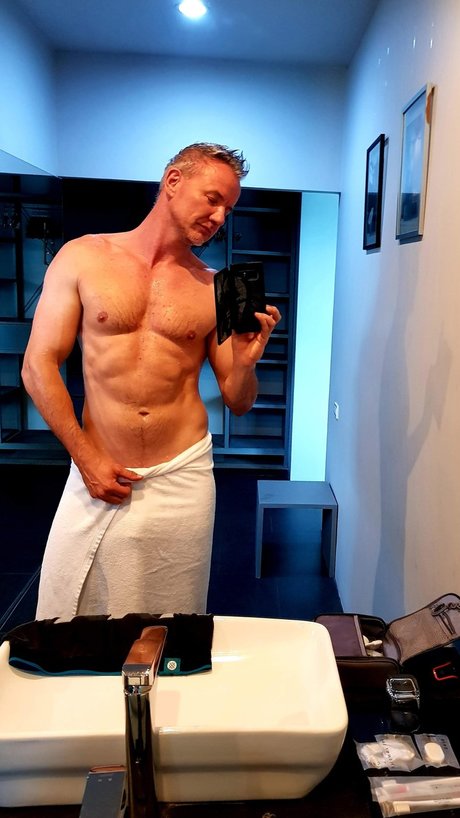 Martin B_ 最高のモデル ギャラリー