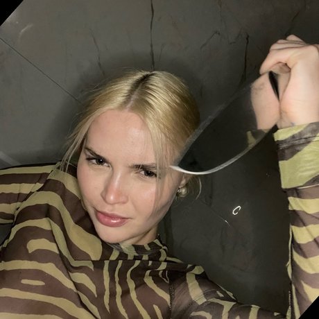 Lika S 完璧な女優 写真