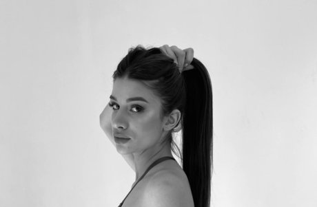 Black Panther April セクシーなスター 写真