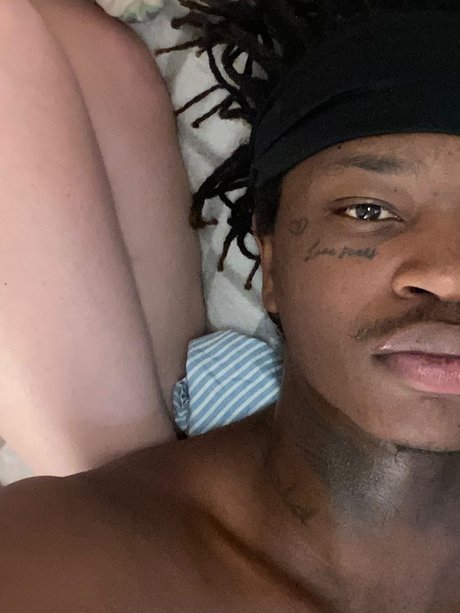 Yes It s Me_ 裸モデル 写真