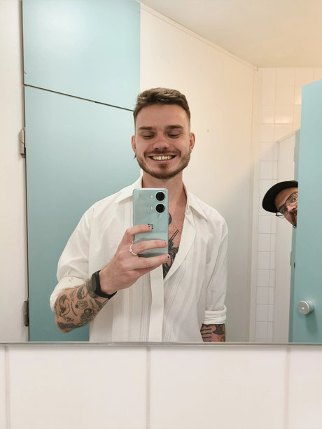 Megraholia セックススター 写真