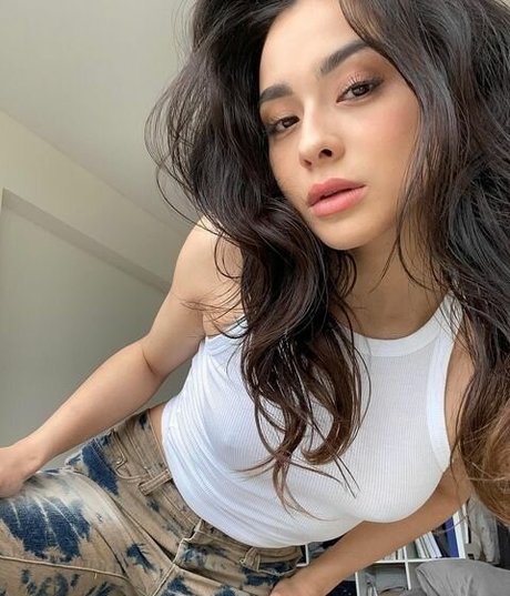 レズビアン ストラップオン OnlyFans 美しいポルノ 画像