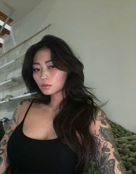 Mae Col ホットモデル 写真