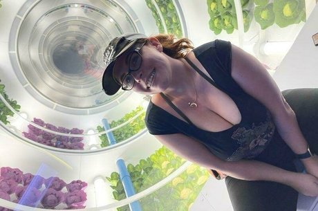 miss lollipop エロティックなポルノスター 画像