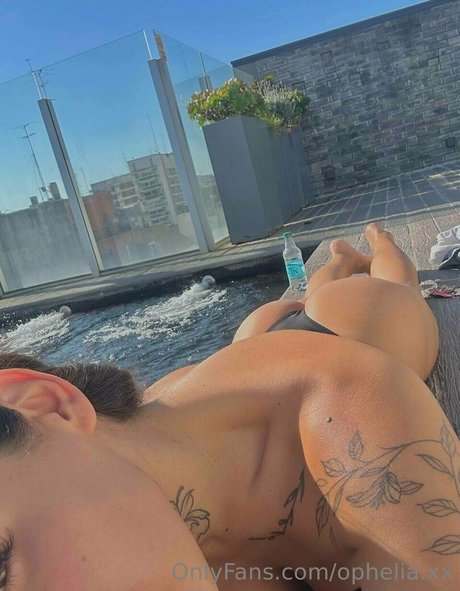 ophelia xx ポルノスター 独占 写真