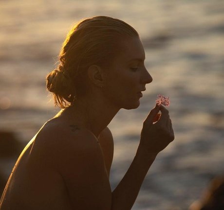 Heather Morris ポルノ女優 写真