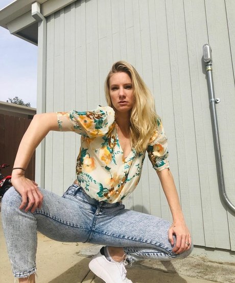 Heather Morris 裸のスター ギャラリー