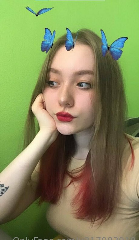 celebrity hannah montana profile image