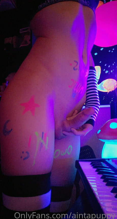 Aintapuppy xxxモデル 写真