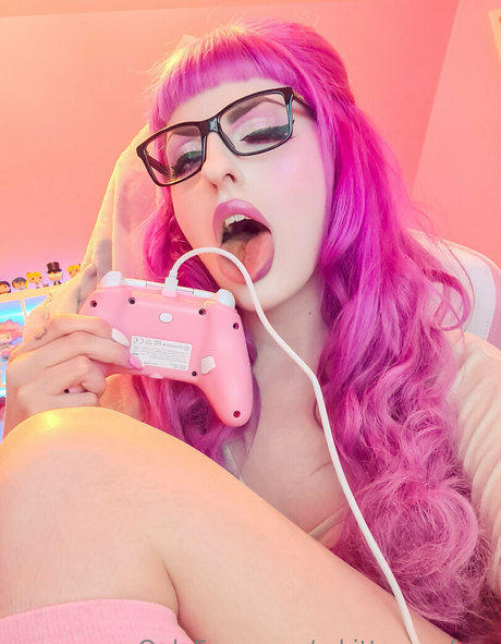 射精 顔射 OnlyFans ホット裸 写真