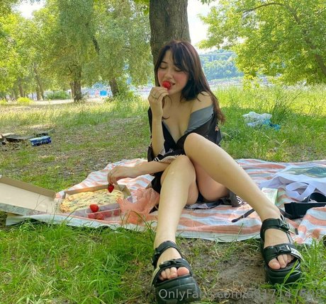 曲線美の裸OnlyFans 素敵 画像