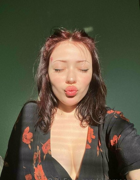 elliemooree セクシーモデル 写真