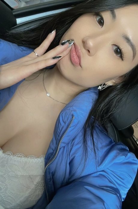 Juziis ポルノスター 画像