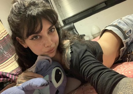 興奮した熟女OnlyFans ポルノ ギャラリー