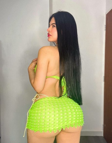 サッカーママOnlyFans 限定 画像