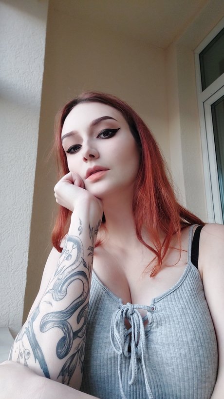 Vixena Siren 裸のポルノスター 写真