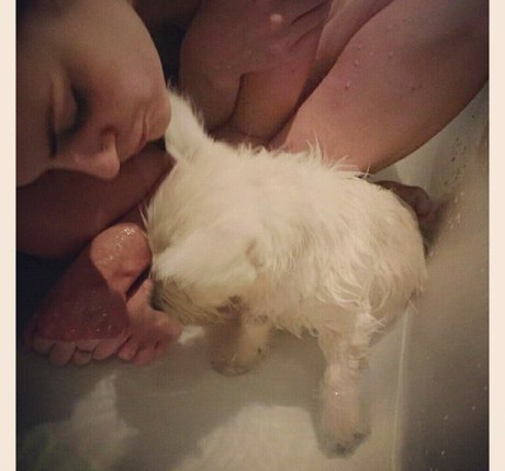 Rose And Rosie 美しいモデル ギャラリー