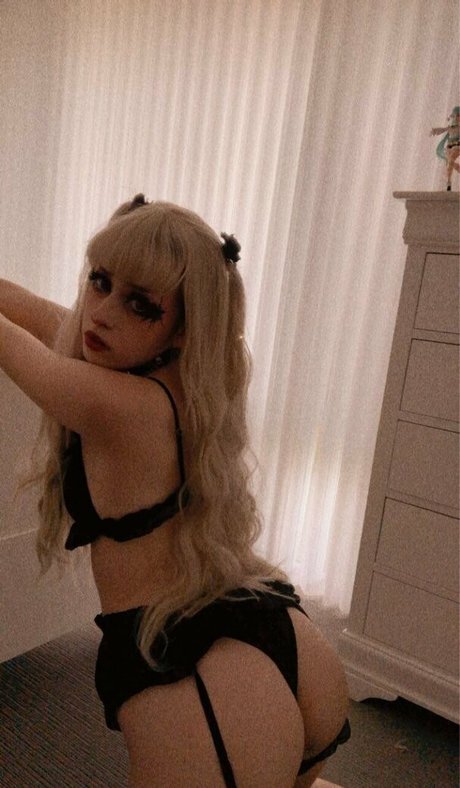 Strawberryjaz アダルト女優 写真