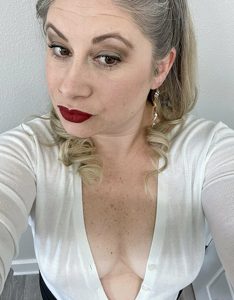 curvy4urpleasure 最高のスター 画像