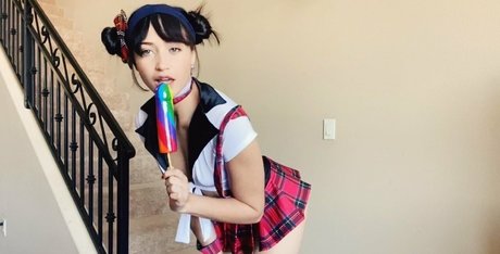 avilovexxx スターセックス 写真