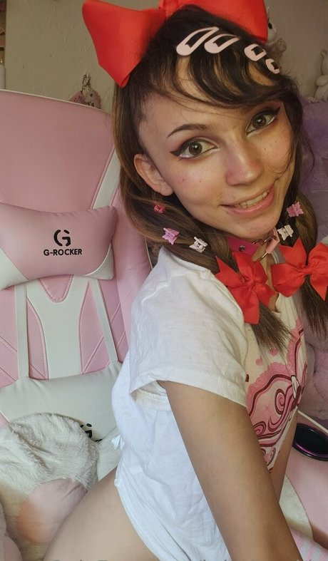 Krissipookie xxxモデル 画像