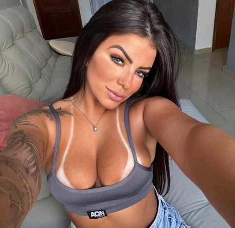 Milena Carvalho ポルノスター トップ 画像