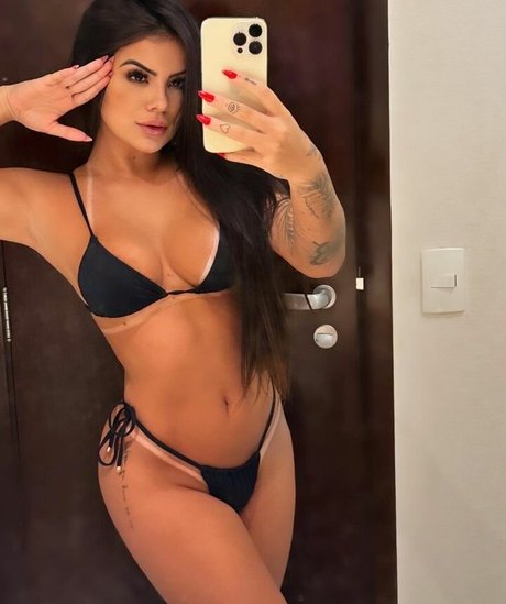 Milena Carvalho ポルノスター ヌード アーカイブ