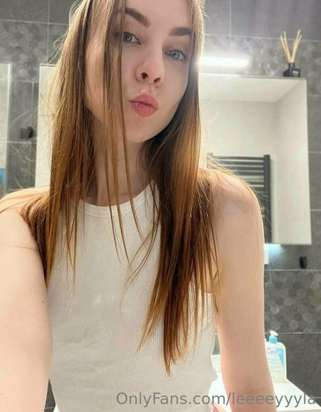 leeeeyyyla アダルト女優 ギャラリー