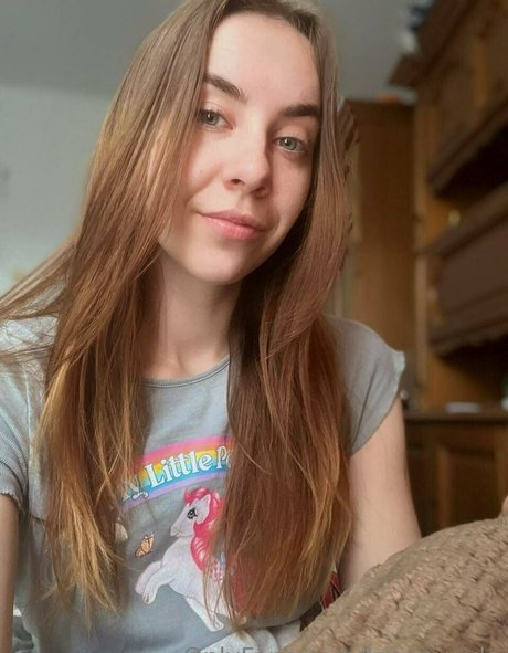 leeeeyyyla 高品質モデル アーカイブ