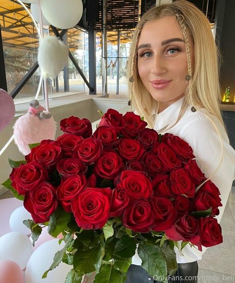 ビンボオンリーファンズ セクシーヌード 画像