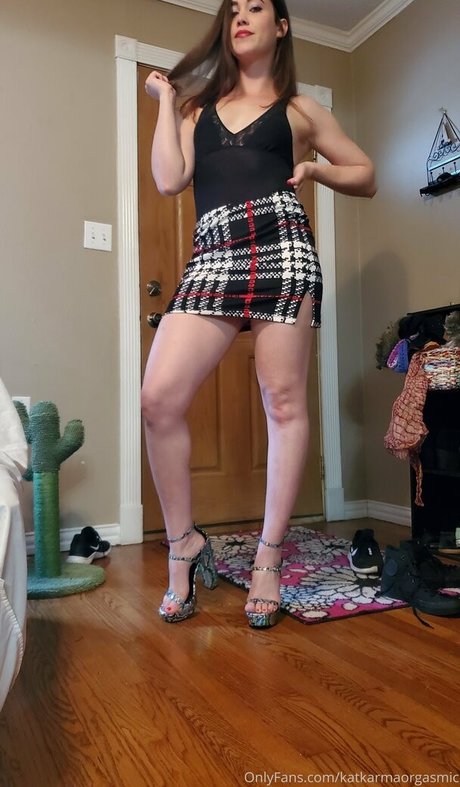 katkarmaorgasmic セクシーなスター 写真