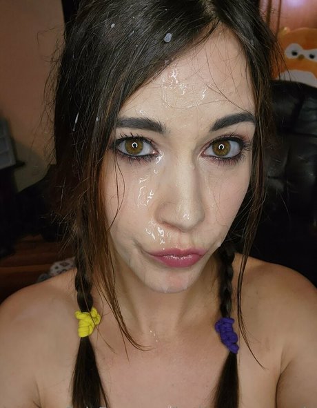 フィンドムオンリーファンズ 美しいポルノ 画像