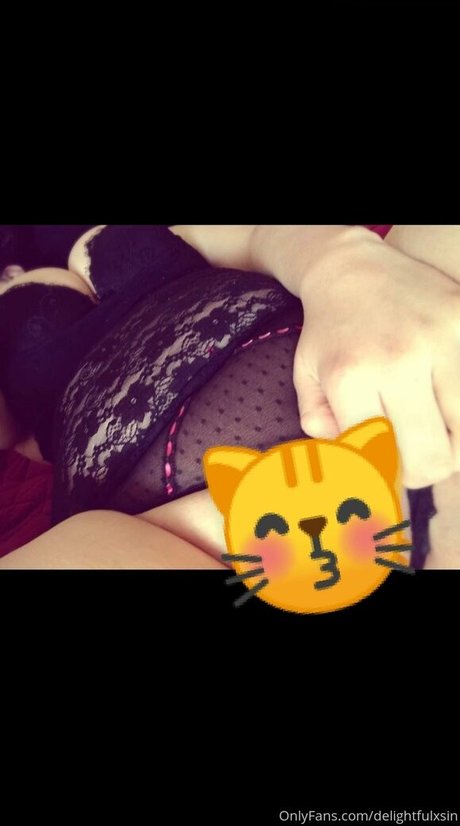 エボニートップオンリーファン ポルノ 画像