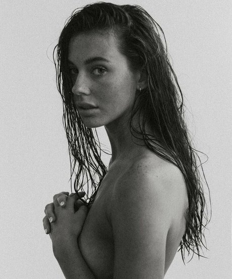 射精 顔射 OnlyFans 美しい 写真