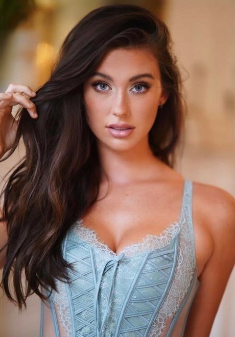 Sarah Waddles アダルト女優 アーカイブ