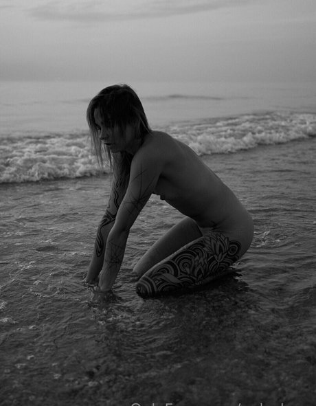 poly luna ポルノスター セックス 写真