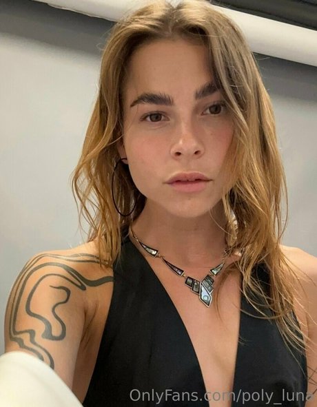 フィンドムオンリーファンズ ヌード 画像