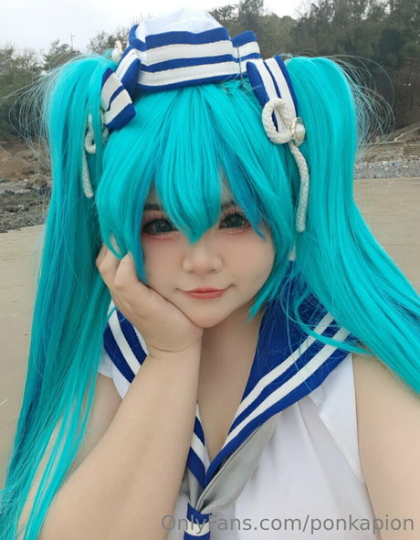 コスプレ フェムボーイ オンリーファンズ アート裸 ギャラリー