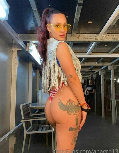 anagrb13 アダルトスター 写真