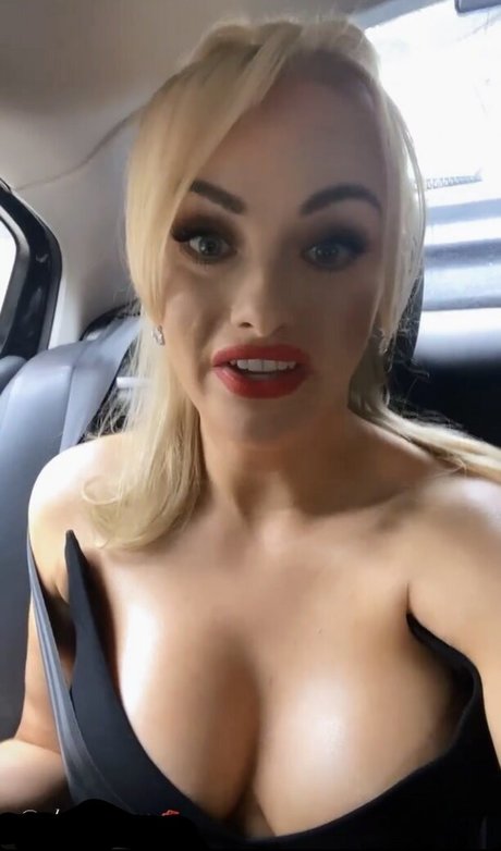 Katie McGlynn スター xxx ギャラリー