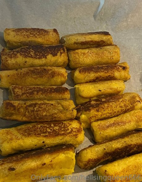 18歳のOnlyFans アートヌード アーカイブ